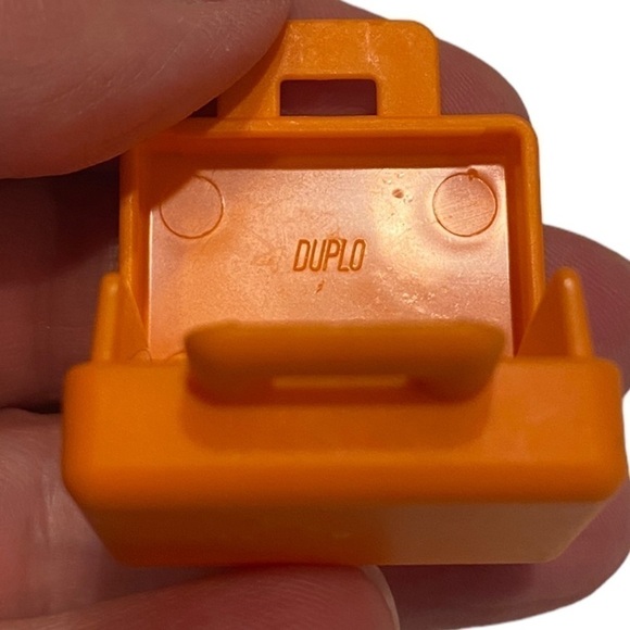 Lego Duplo ORANGE SUITCASE CASE BRIEFCASE Home Office Luggage Airport - Picture 13 of 16